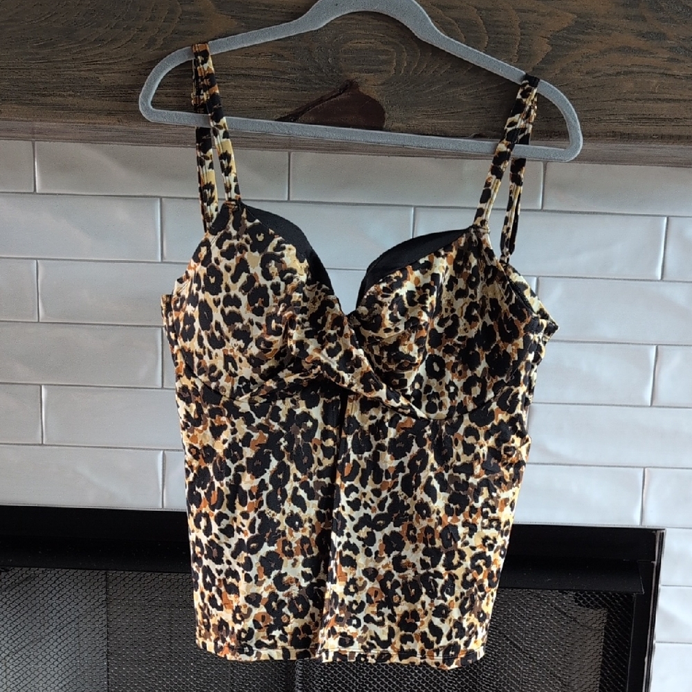 Swimsuits For All Leopard Print Top Size 18